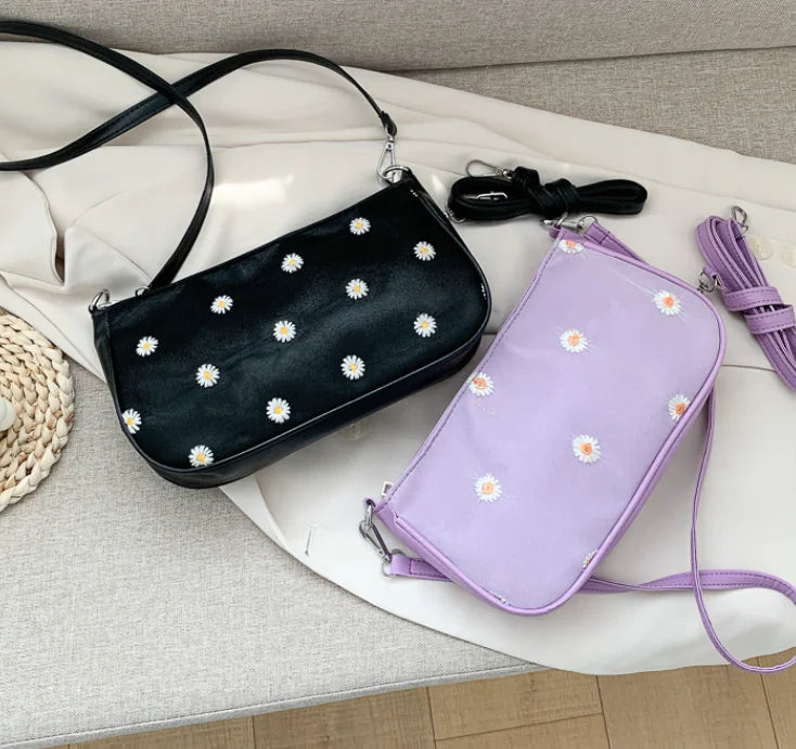 Cute Daisy Shoulder Bag - Trendy Crossbody Style