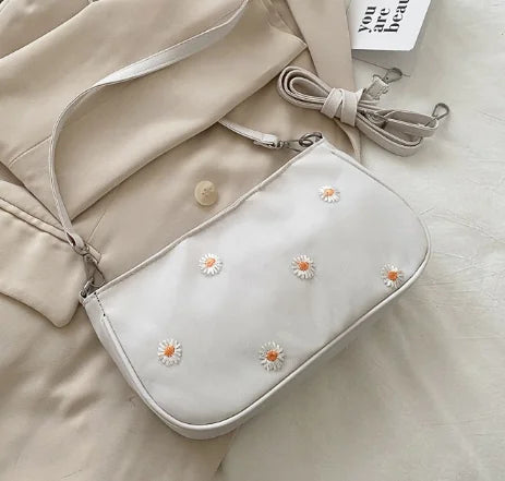 Cute Daisy Shoulder Bag - Trendy Crossbody Style