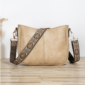 WOLFF Vegan Crossbody Bag - Stylish PU Leather (One Piece)